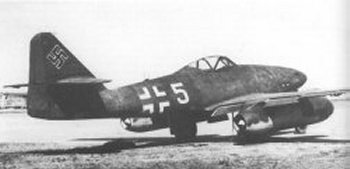 Me 262A-1a 'white 5' of JV44